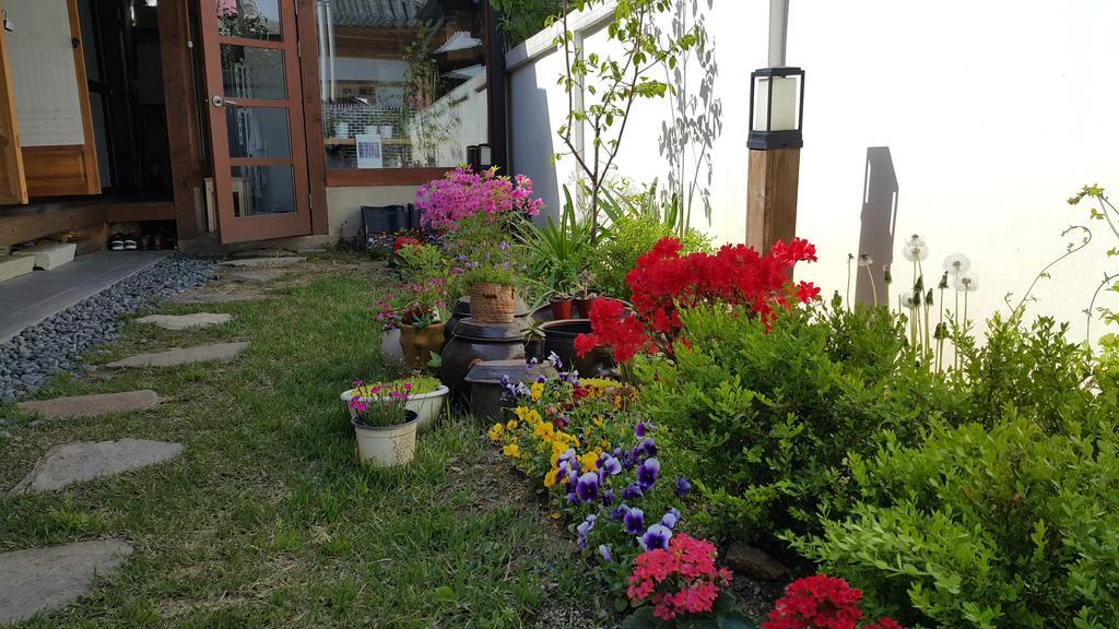 Jeonju Nostalgic Home ภายนอก รูปภาพ